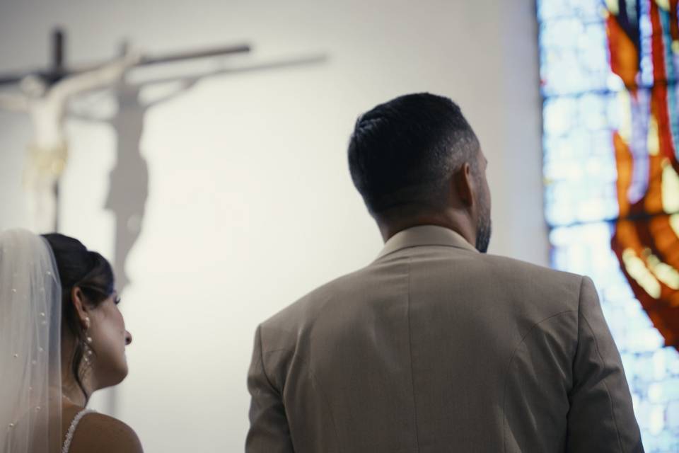 Ensemble pendant la cérémonie — extrait du film
