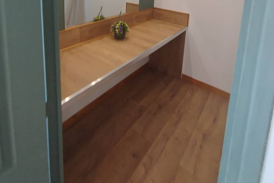 Coiffeuse avec miroir