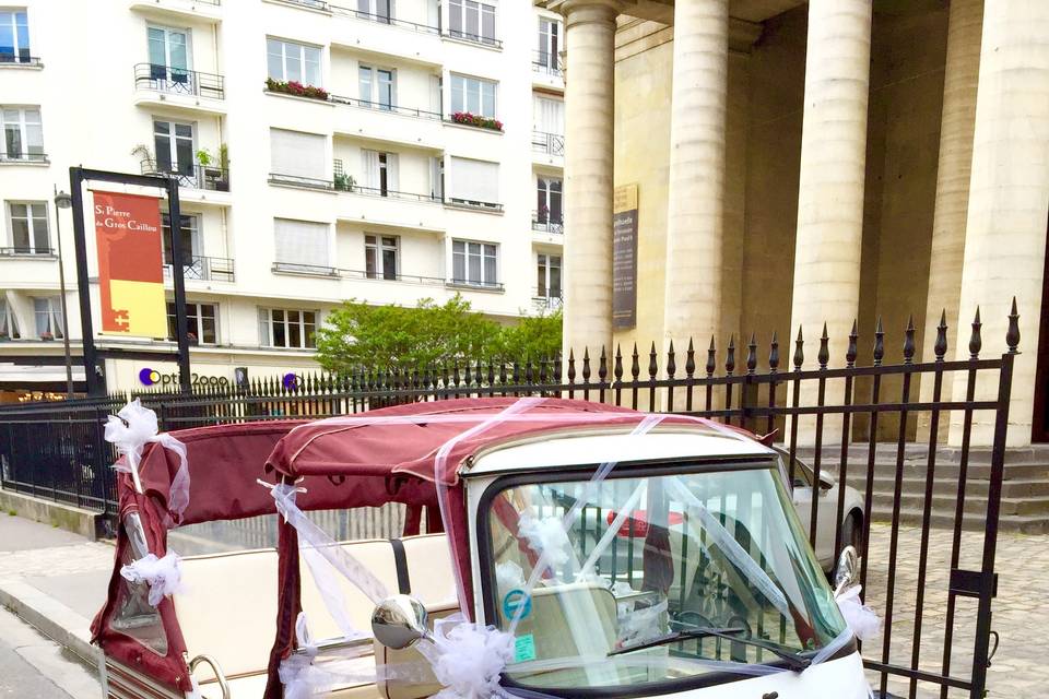 Paris Tuktuk
