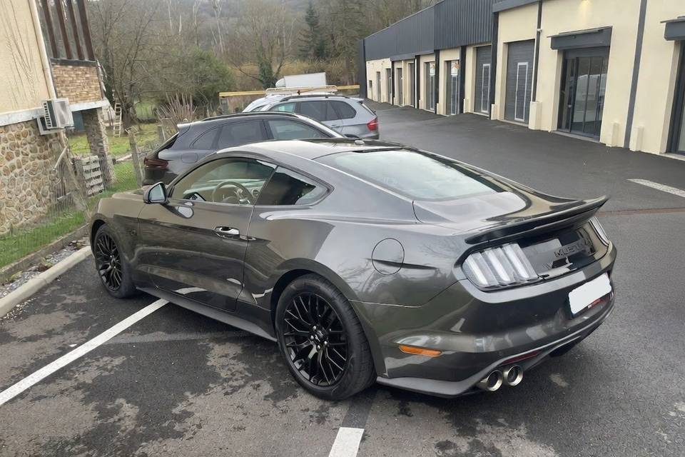 Ford Mustang GT