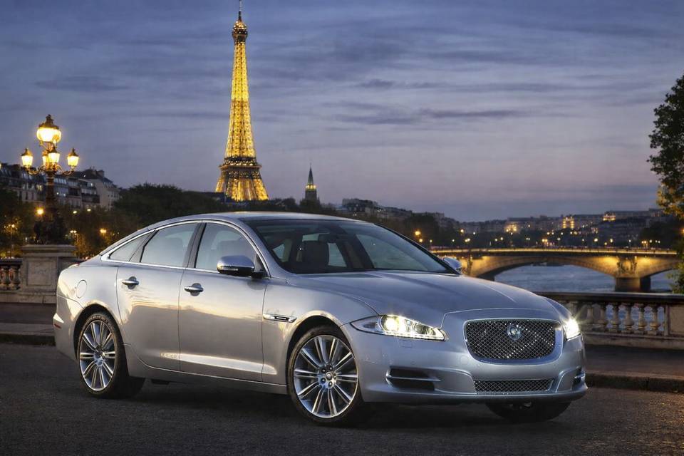 Jaguar XJ Limousine