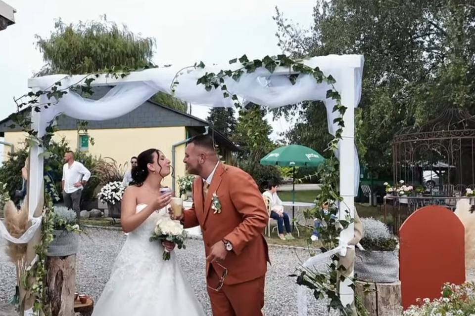 Les mariés et leurs cocktails