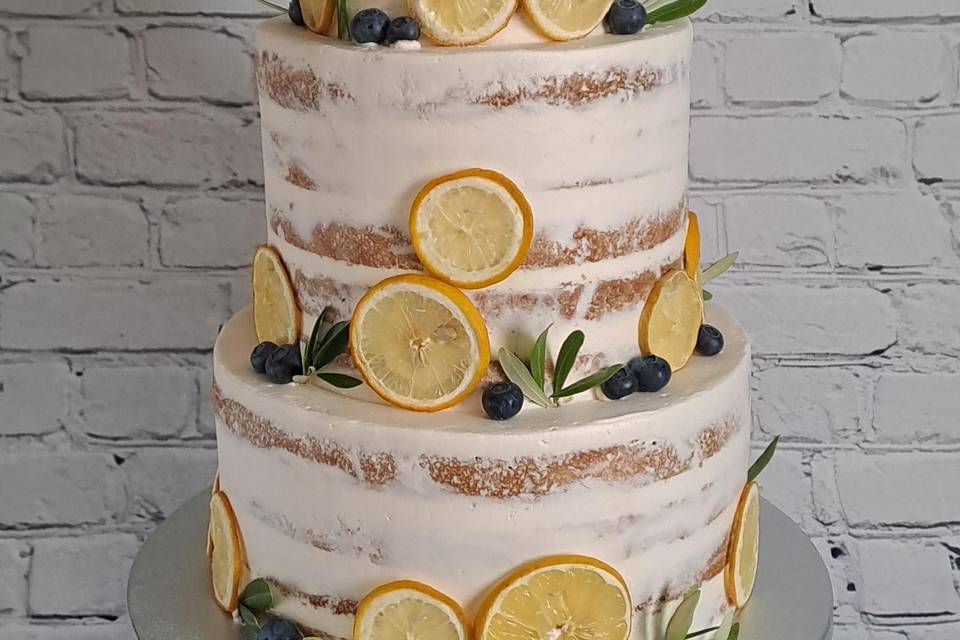 Nude cake