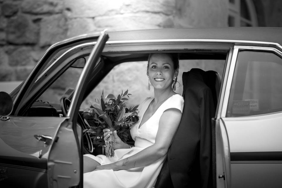 La mariée dans la voiture