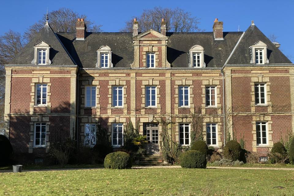 Façade Chateau