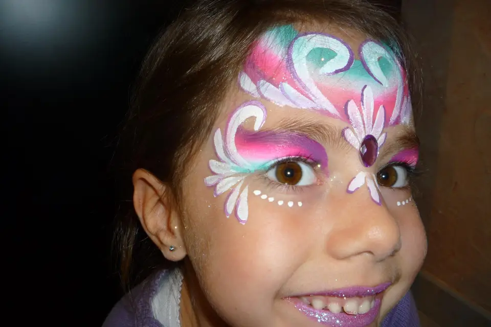 L'Elfe Aux Mille Couleurs - Maquillage pour enfants - Vérifiez la  disponibilité et les prix