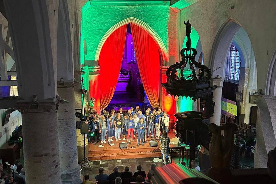 Concert au sein d'une Église