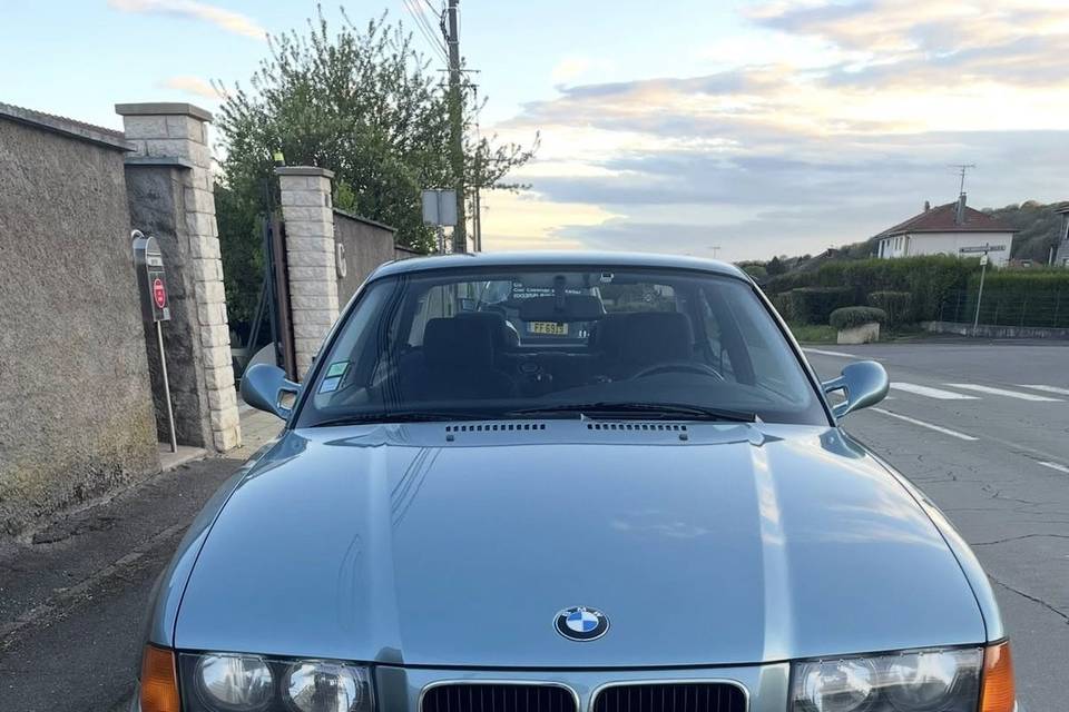 BMW YOUNGTIMER E36