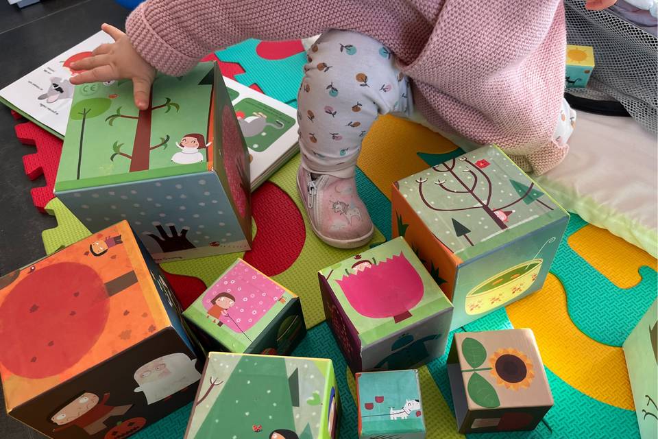 Jeu avec une Babychou sitter