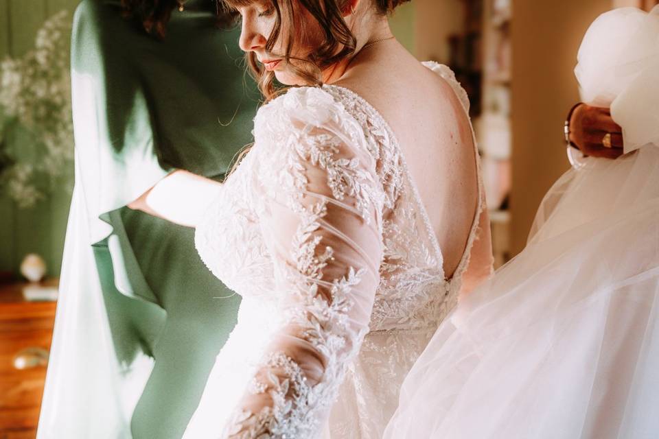 Habillage de la mariée