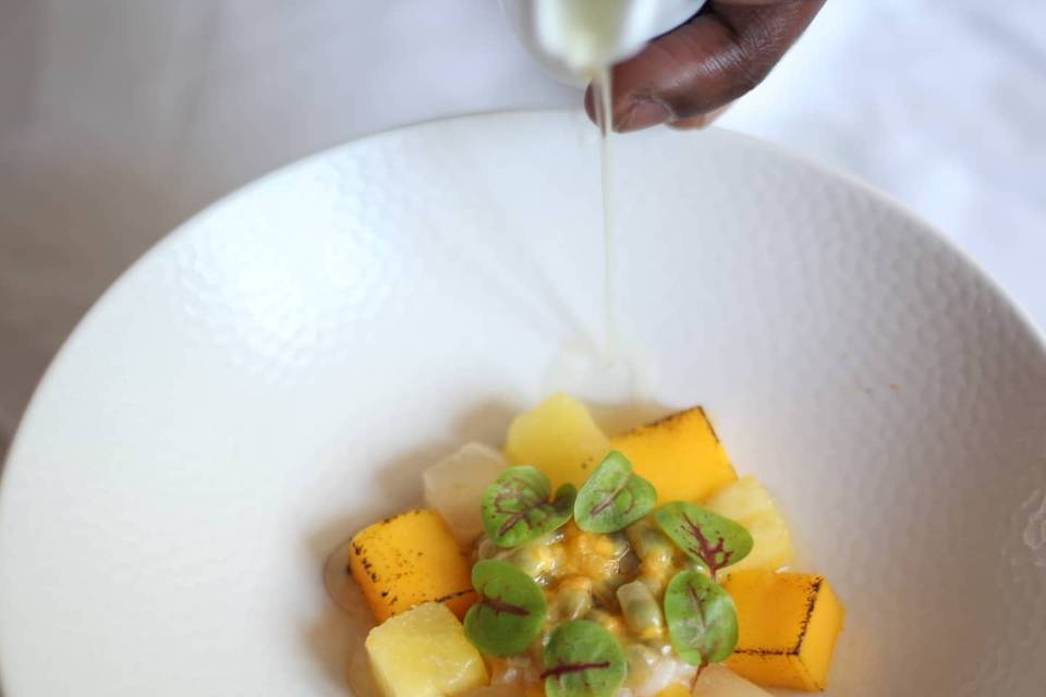 Nage de fruits exotiques