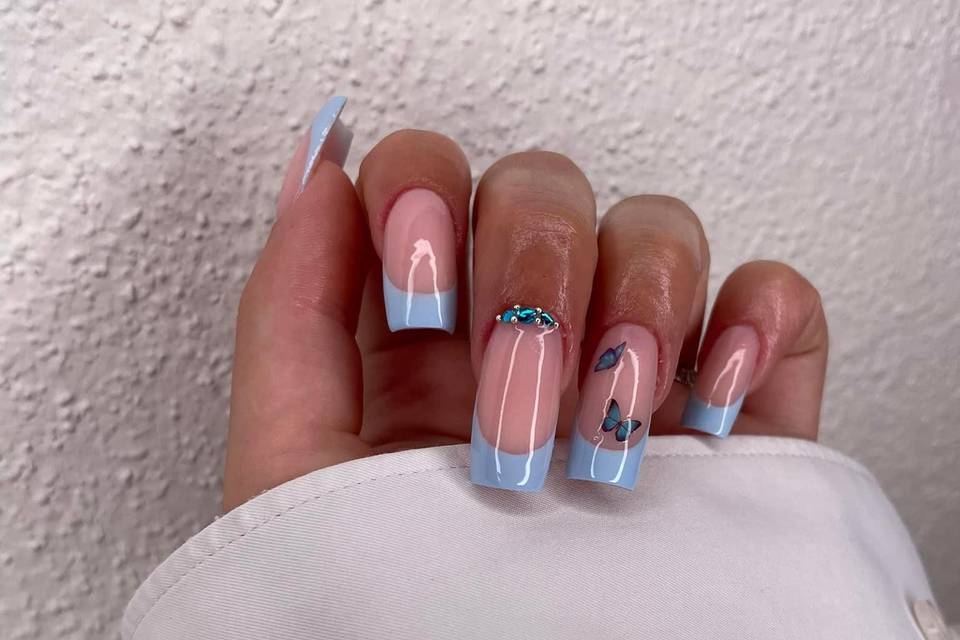 Pose gel avec nail art