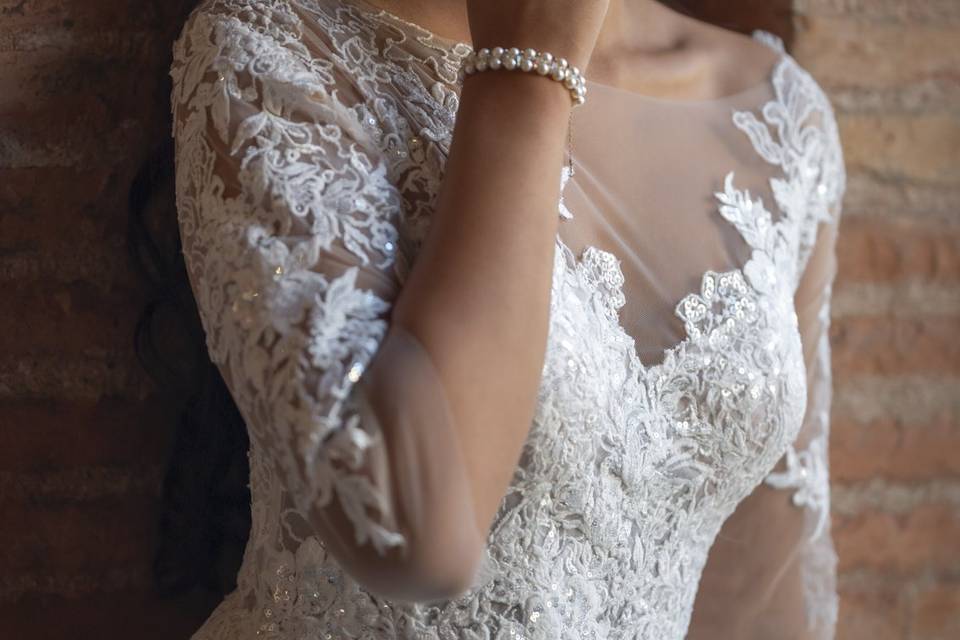 Robe de mariée dentelle manche