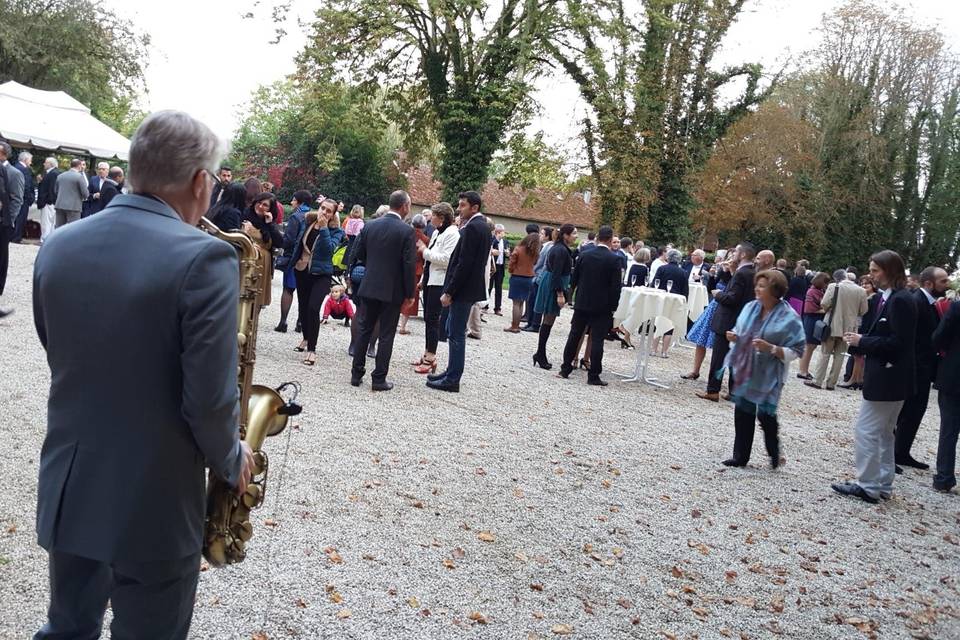 Saxophone au vin d'honneur