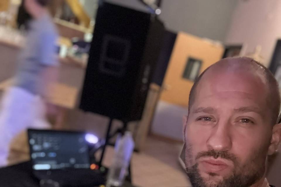 Le Dj