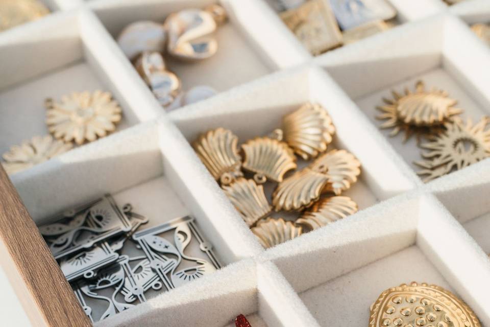 Charm's