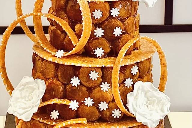 Croquembouche