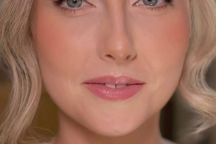 Eva Glow 2