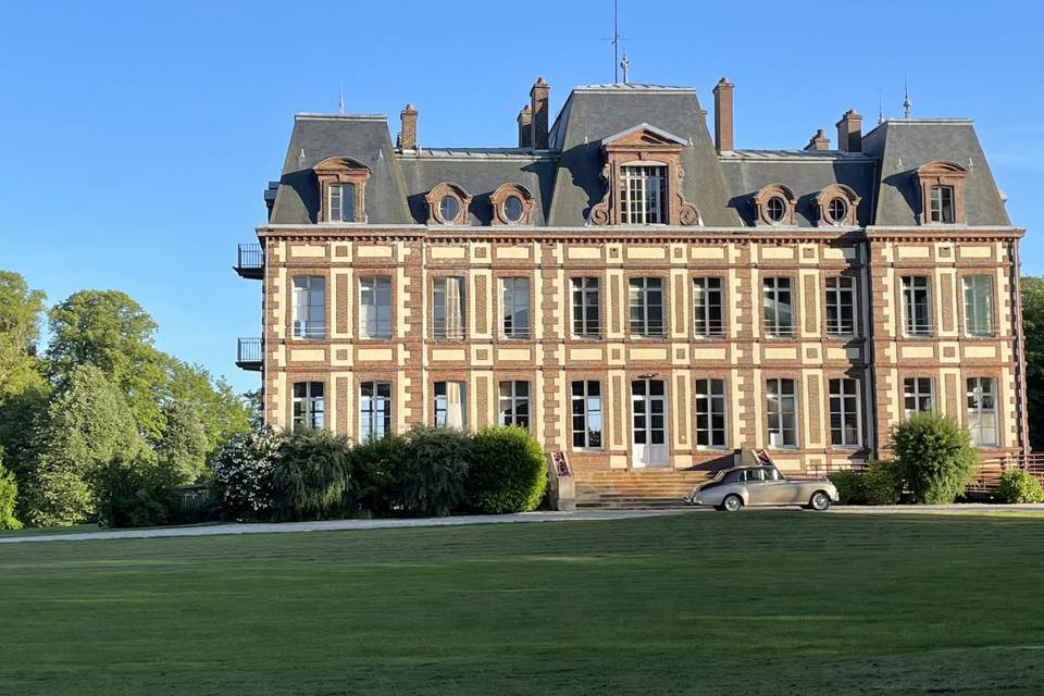 Bentley au Château