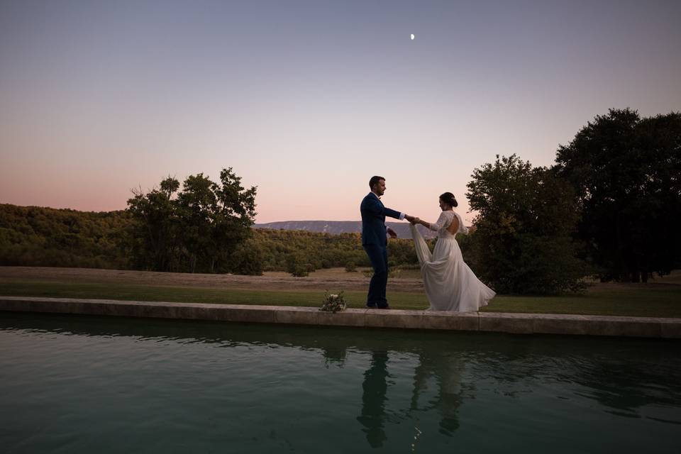 Shooting couple