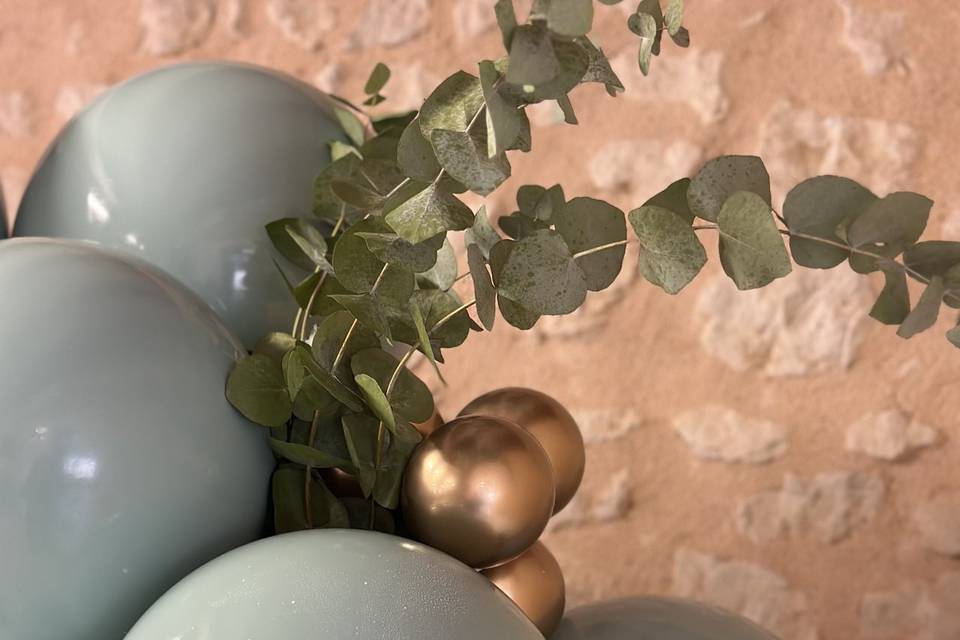 Ballons et Fleurs fraîches