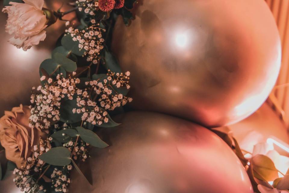 Ballons avec fleurs