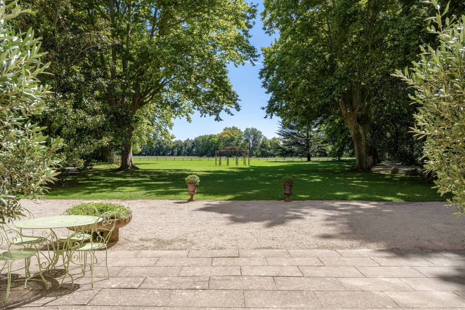 Terrasse et parc du château