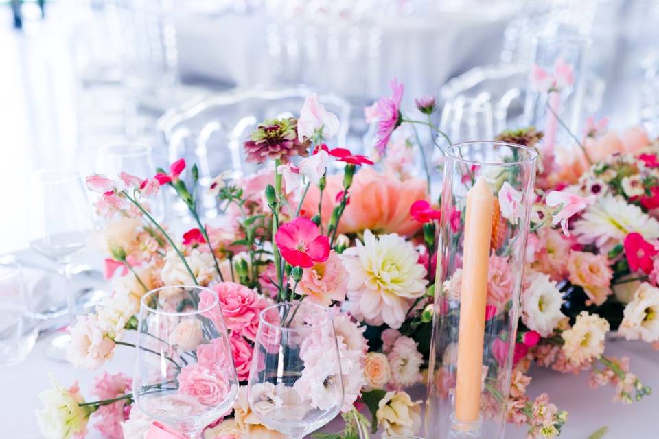 Centre de table fleurs colorée