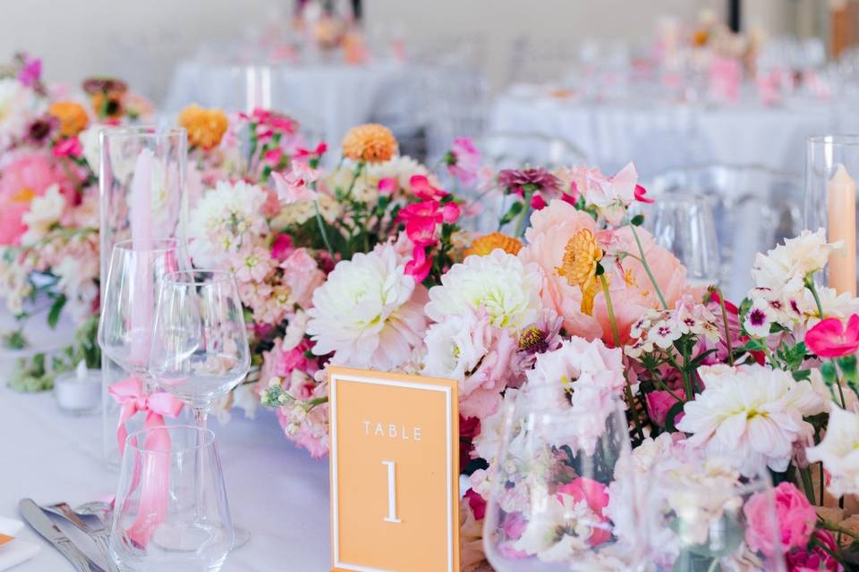 Chemin de table rose
