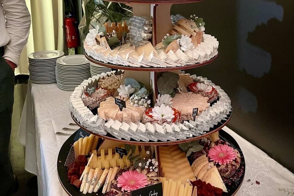 Pièce montée de fromage