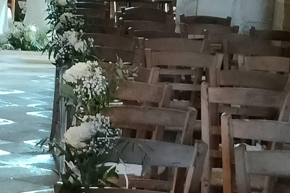 Bouquets pour l'allée église.