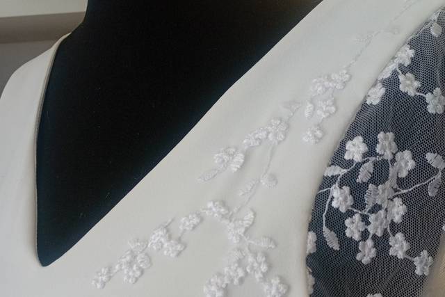Dentelle cousue main