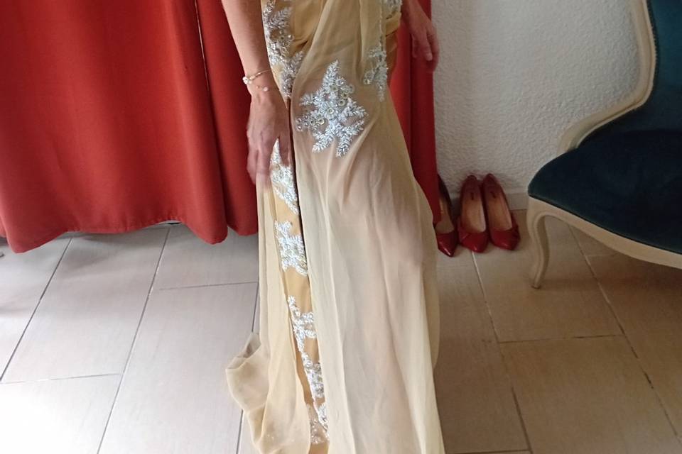 Robe mousseline, satin et dent