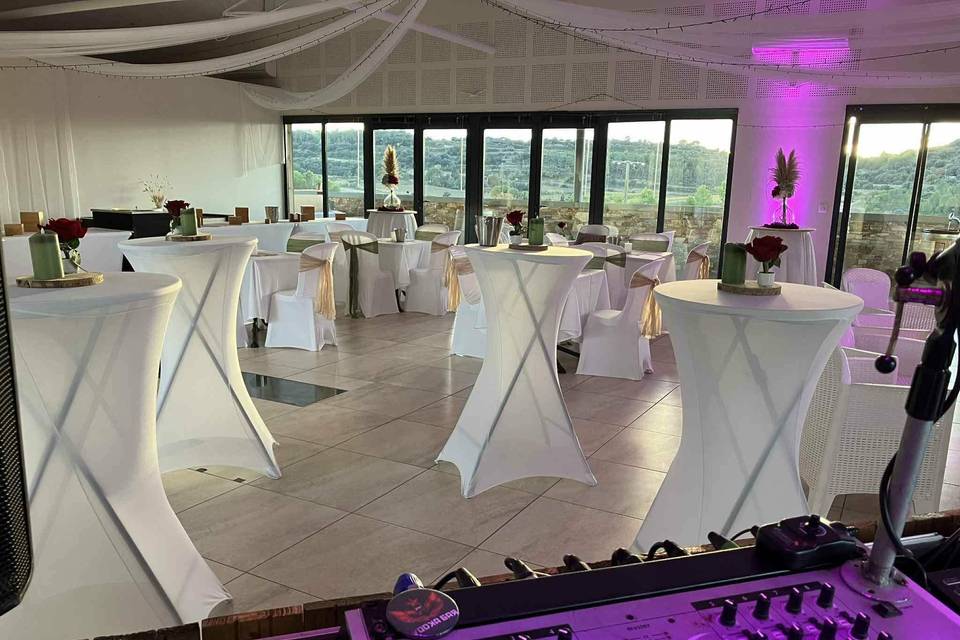 Déco beige, beige et bordeaux