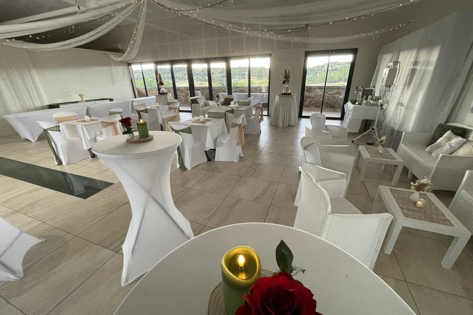 Déco beige, beige et bordeaux