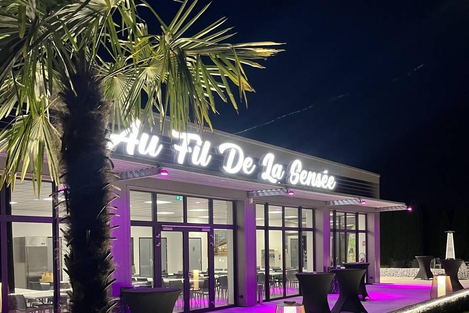 Terrasse illuminée