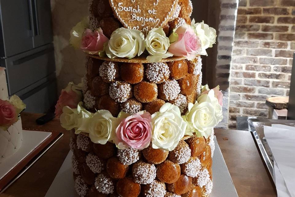 Croquembouche