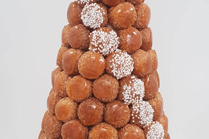 Croquembouche