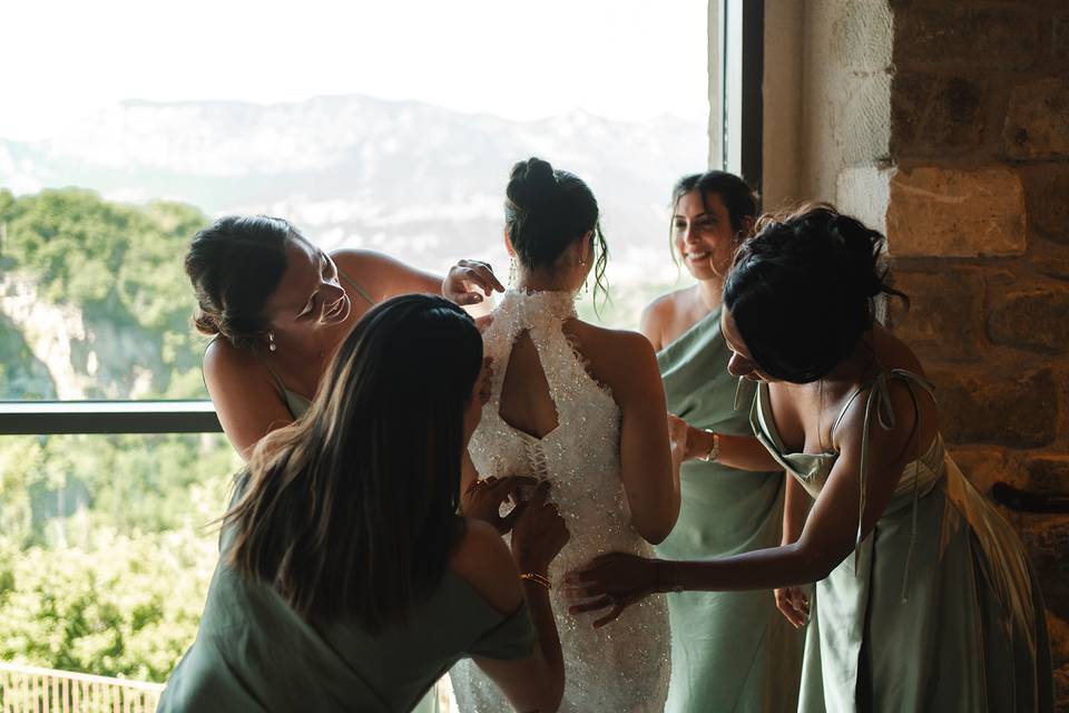 Préparatifs de la mariée