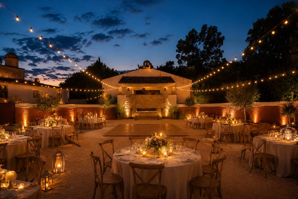 L'arène de nuit tables rondes