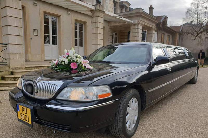 Limousine Lincoln noire