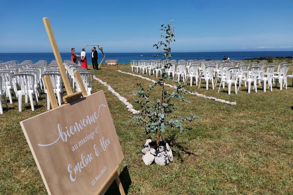 Cérémonie au bord de mer