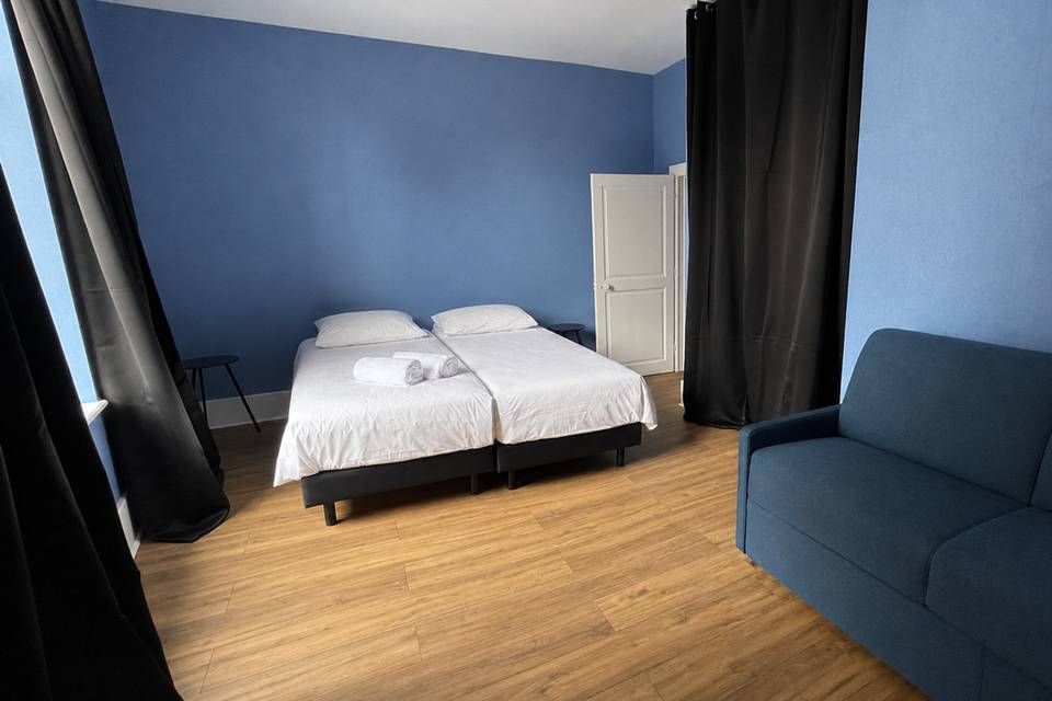Une chambre de 2 à 4 pers