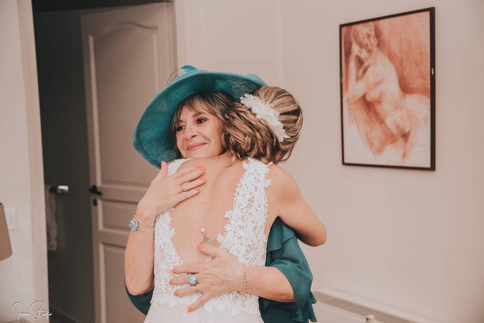 La mariée et sa mère