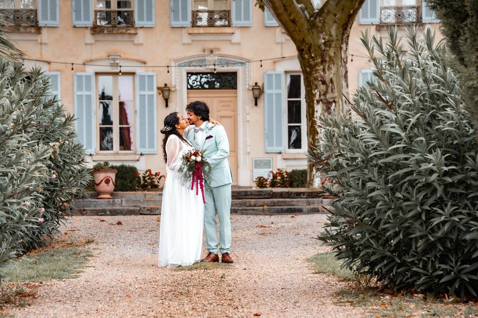 Shooting couple