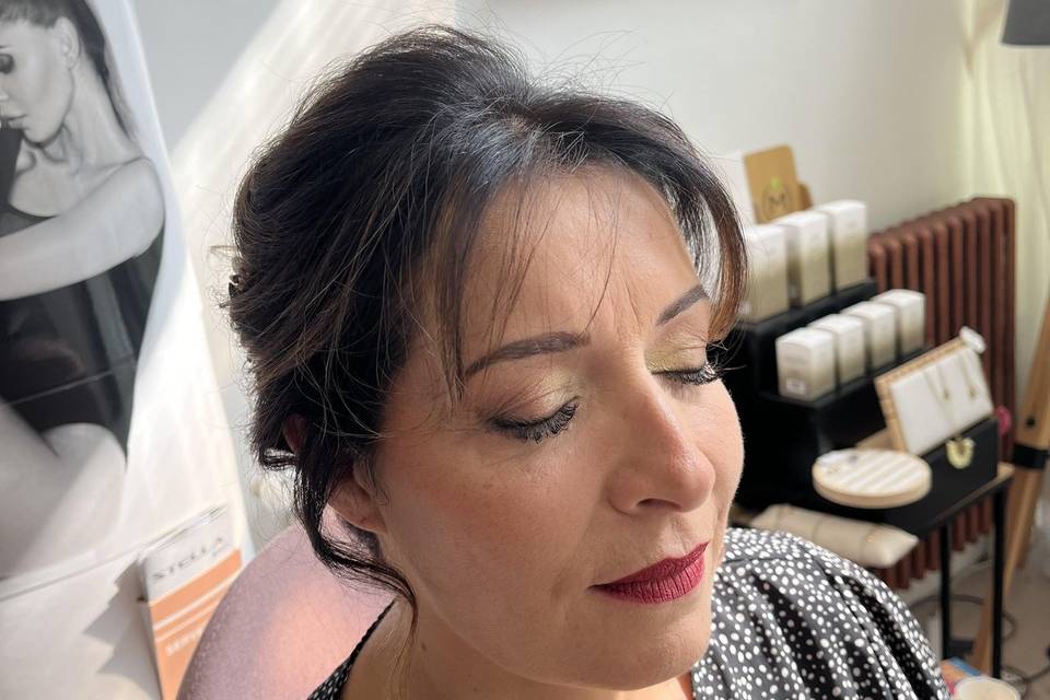 Maquillage invitée Karine