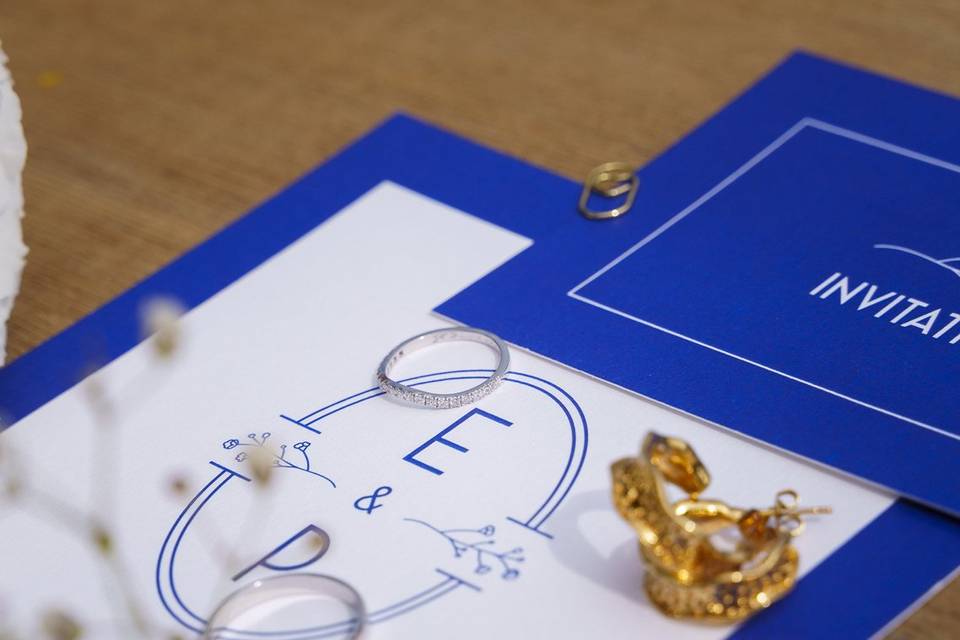 E&P flat lay