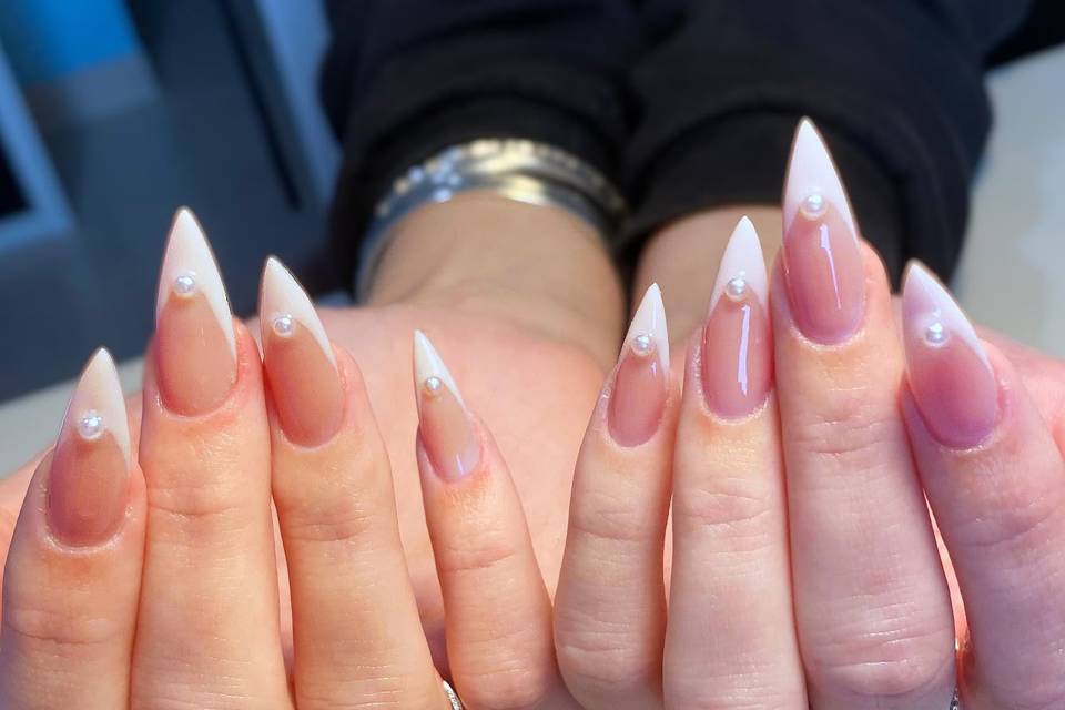 Extensions gel french bijoux