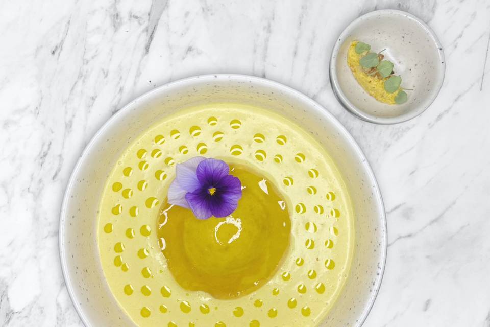 Ravioles de courge, consommé d