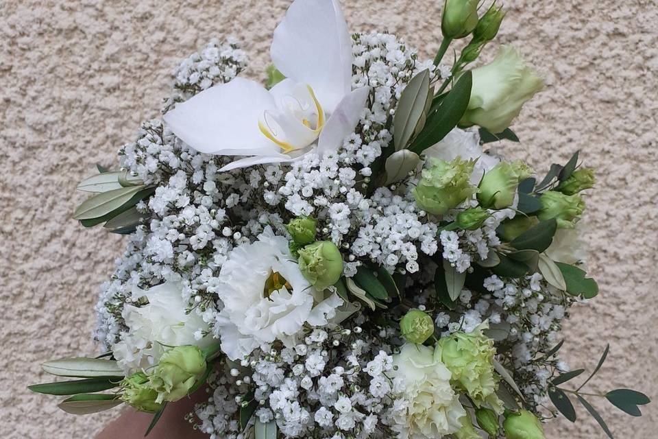 Bouquet de mariée en frais